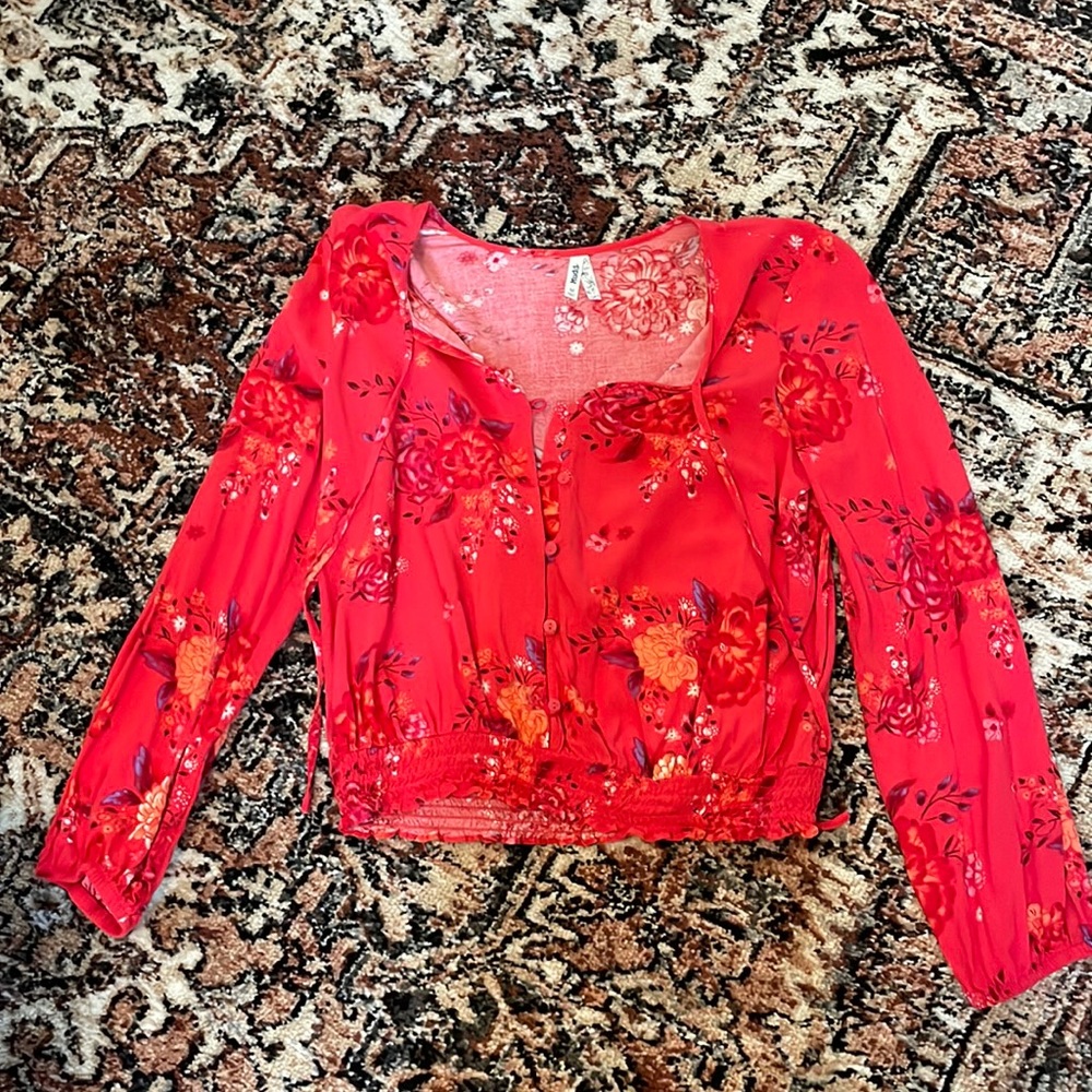 Womens red floral mudd top